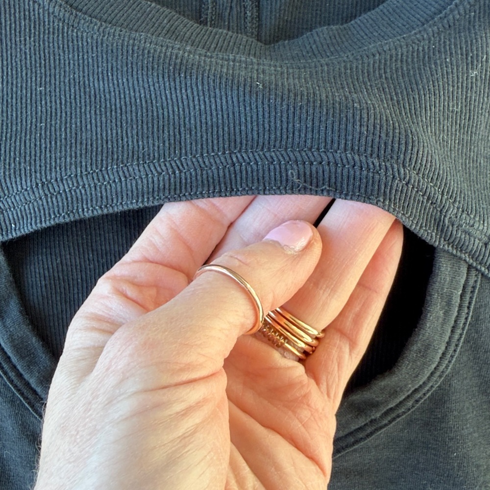 Lululemon Black LA Better Best Long Sleeve Crop Cropped Keyhole Cut Out Size 10 - Picture 16 of 16